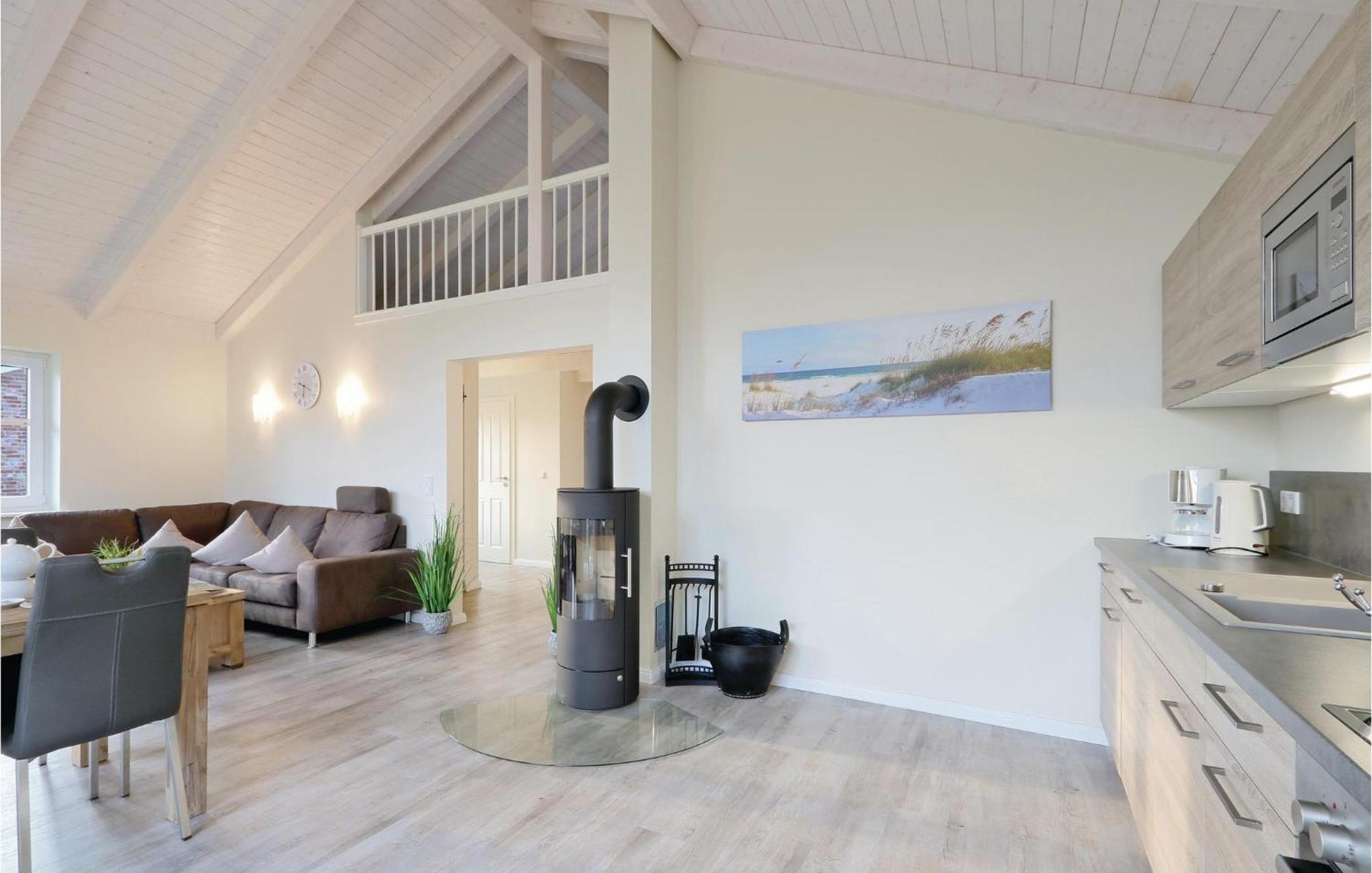 Beautiful Home In Dagebuell With Wifi Buitenkant foto